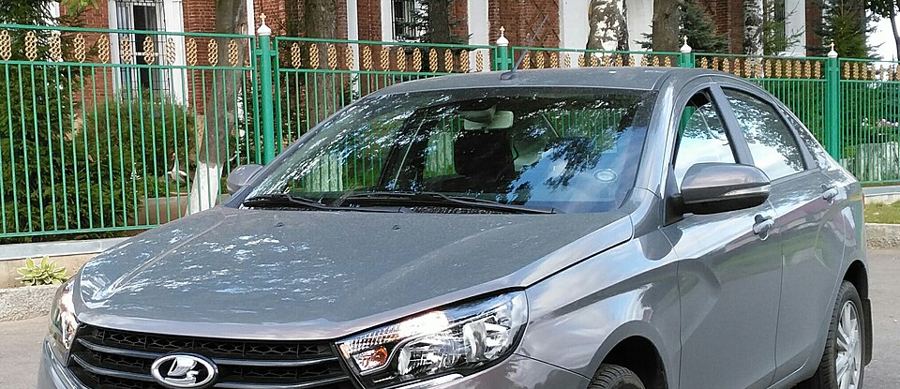 Учебный автомобиль автошколы